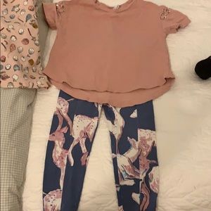 Leggings and shirt